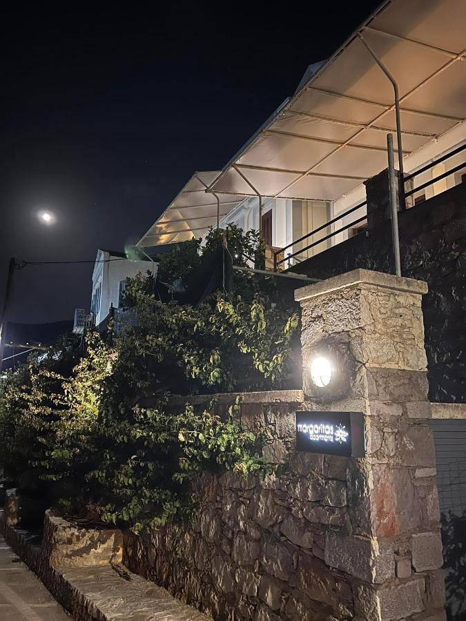 Margaritas Apartments Simi Zewnętrze zdjęcie