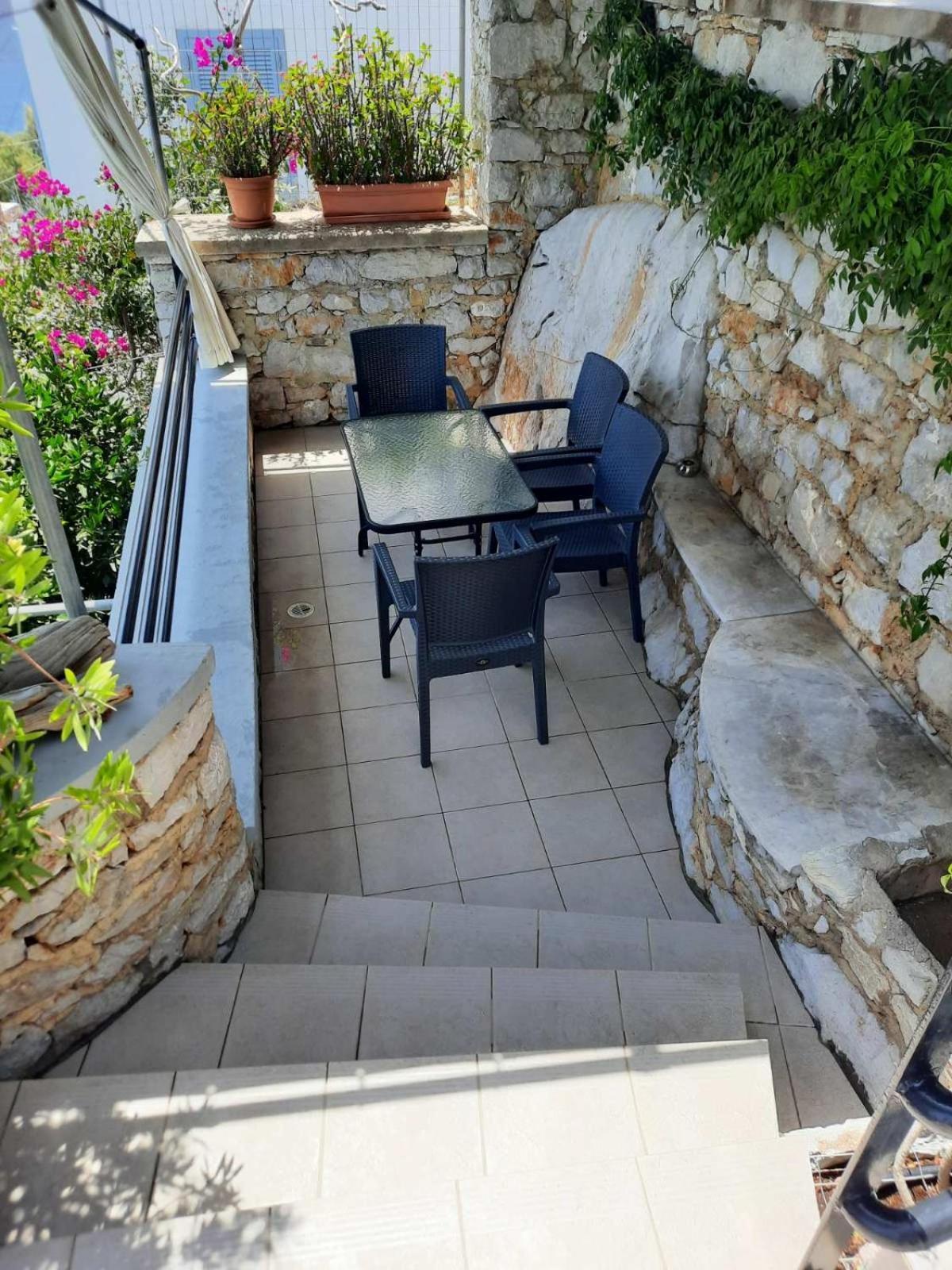 Margaritas Apartments Simi Zewnętrze zdjęcie